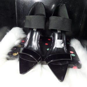 Cape Robbin Daredevil Heel